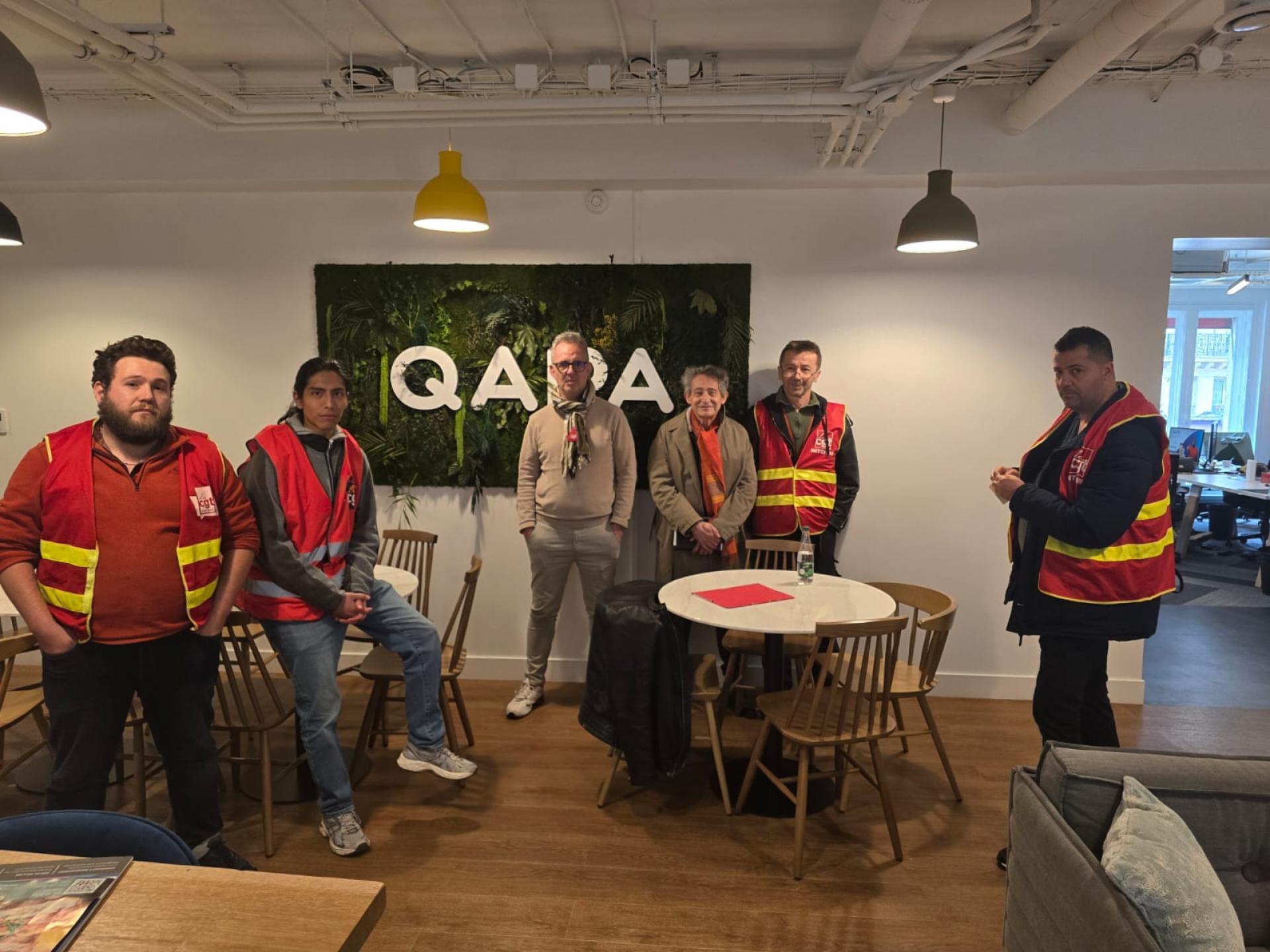 Aprés l'agence Adecco boulevard Voltaire à Paris, c'est au tour de l'agence Qapa avenue de l'Opéra d'être occupée.